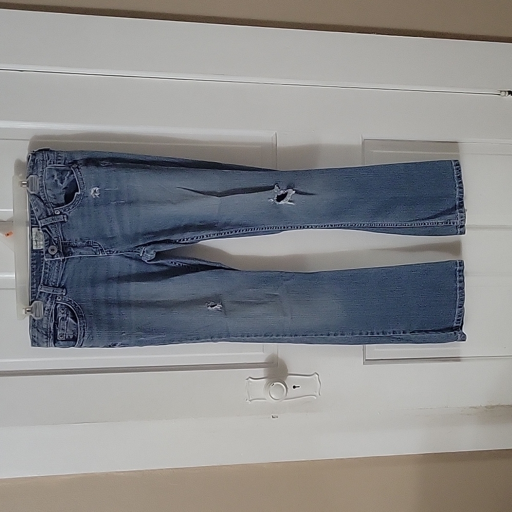 Aeropostale distressed jeans size 9/10
